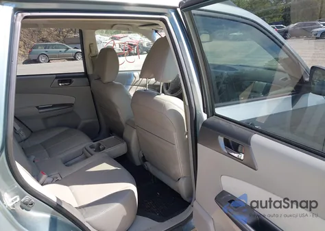 2011 Subaru Forester 2.5X Limited из США, поврежденный, VIN JF2SHAEC7BH716510